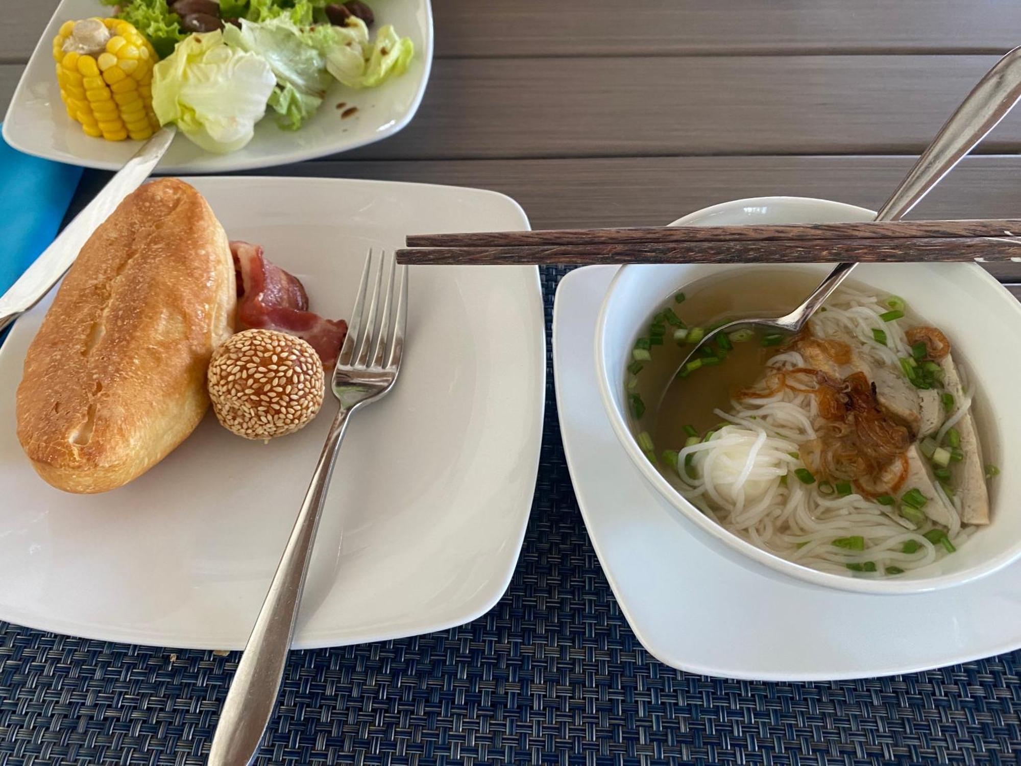 La Maison Boutique Hotel 까오방 외부 사진